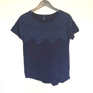 GAP  folk print navy blue tee shirt